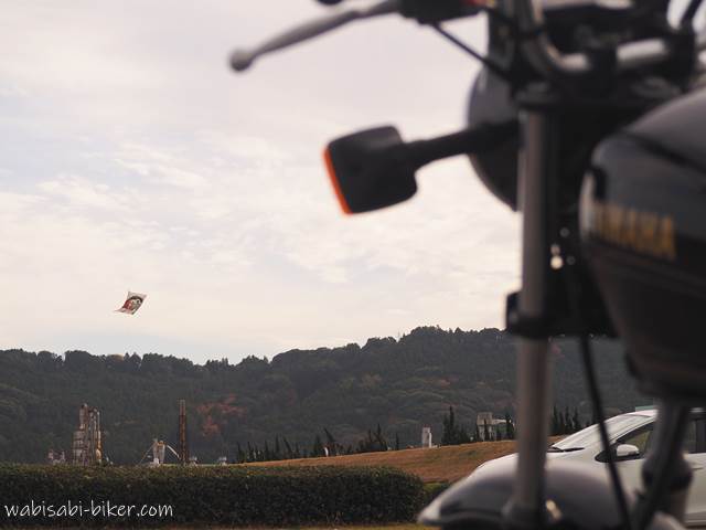 凧揚げとバイク