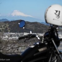 富士山と島田市街とオートバイ