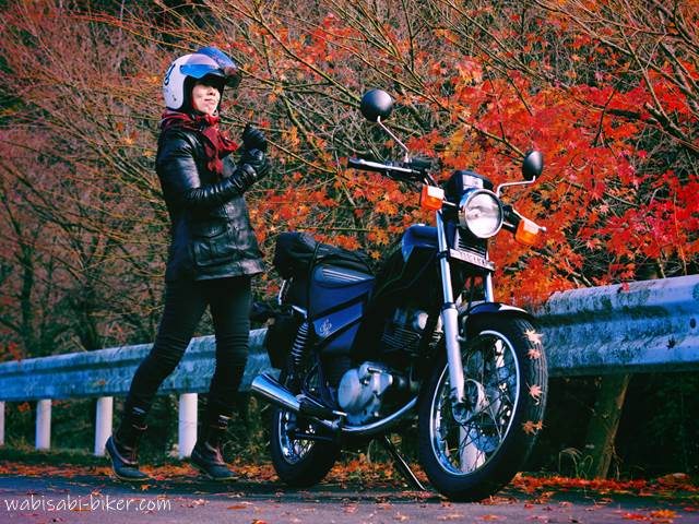 冬紅葉とオートバイ 自撮りバイク写真
