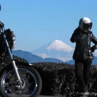 富士山とバイク乗り