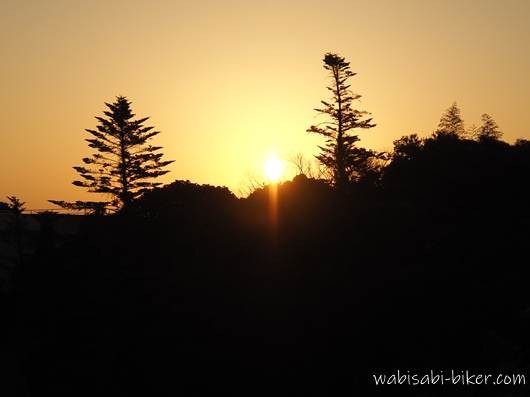ウェルシーズン浜名湖の客室から見た朝日